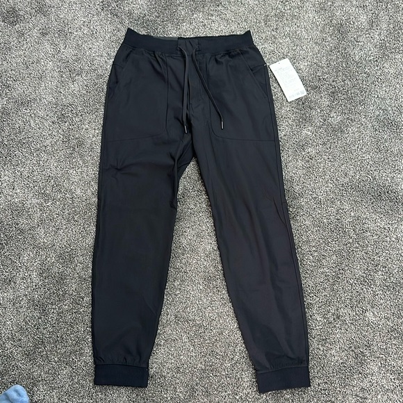New lululemon abc jogger classic taper fit in black - Picture 1 of 5